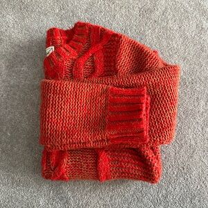 Abercrombie and Fitch sweater XS Women’s. Red and khaki.